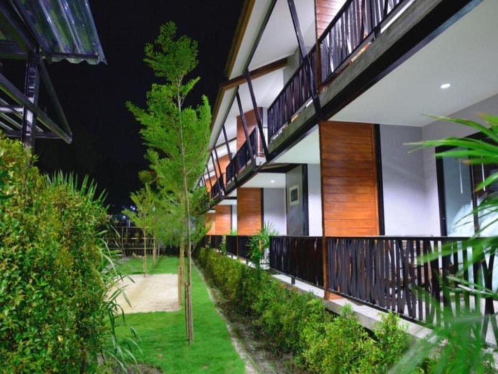 The Breeze Lipe Resort מראה חיצוני תמונה