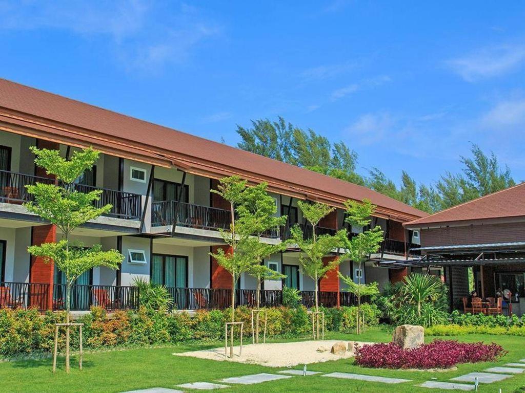 The Breeze Lipe Resort מראה חיצוני תמונה