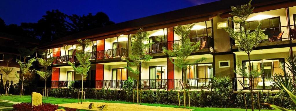 The Breeze Lipe Resort מראה חיצוני תמונה