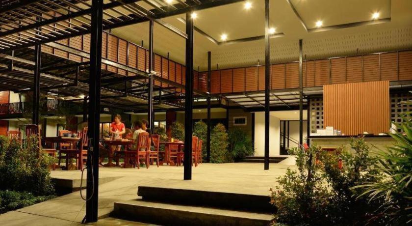 The Breeze Lipe Resort מראה חיצוני תמונה