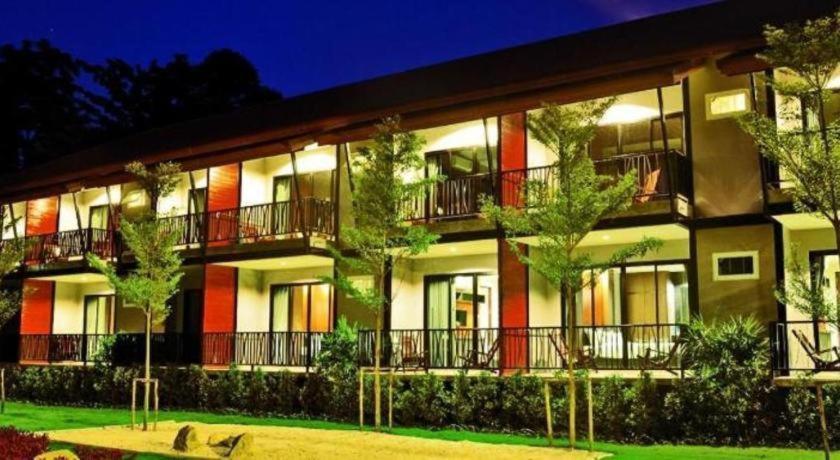 The Breeze Lipe Resort מראה חיצוני תמונה